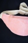 Preview: Mela Gürteltasche aus Cord in Zartrosa Detailansicht Rückseite